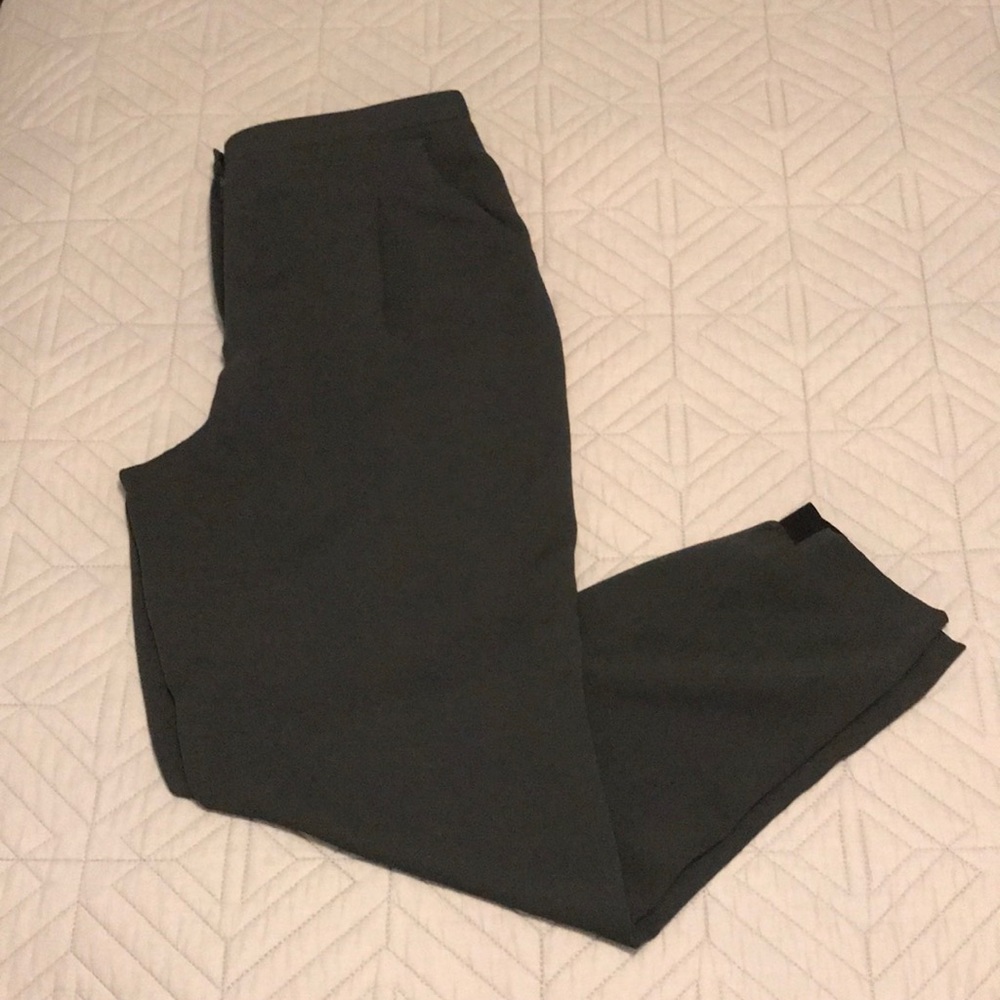 Tahari gray dress pants